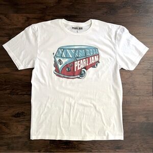 NWOT - Pearl Jam (combi) t-shirt